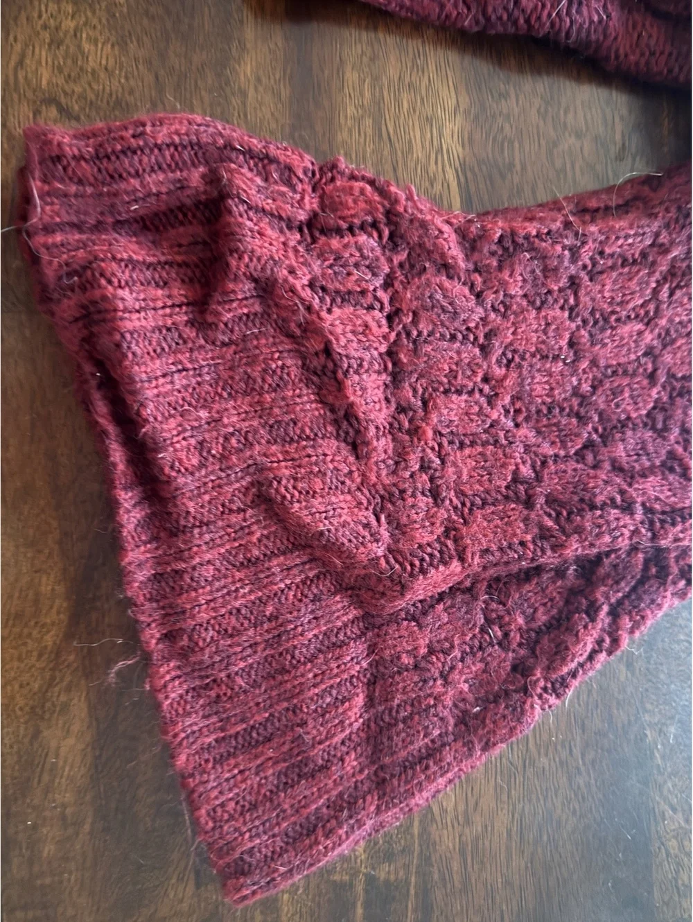 Faded Glory Women's Medium Red Cable Knit Sweater